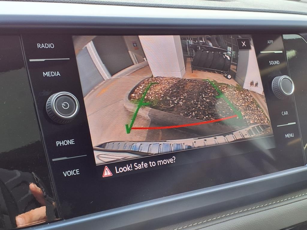 Vehicle image 19 of 20