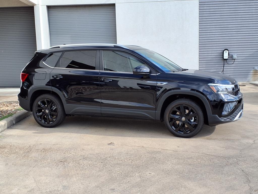 Vehicle image 7 of 20
