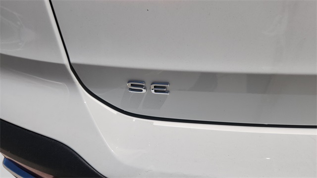 2024 Volkswagen Taos SE Image 36 of 50