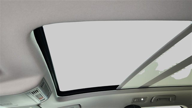 2024 Volkswagen Taos SE Image 19 of 50