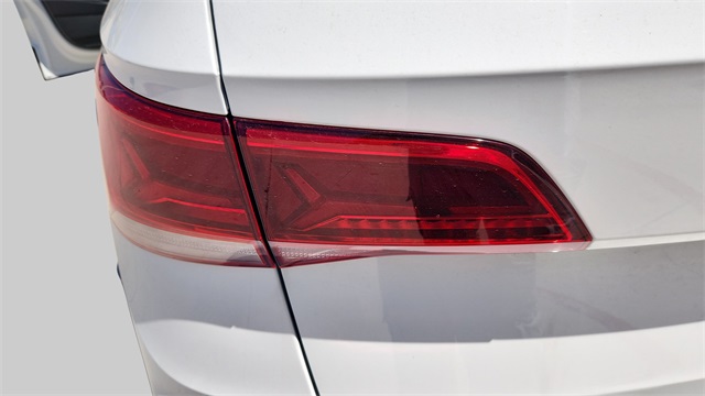 2024 Volkswagen Taos SE Image 48 of 50