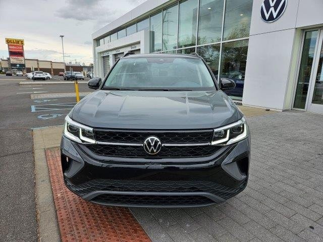 Vehicle image 2 of 27