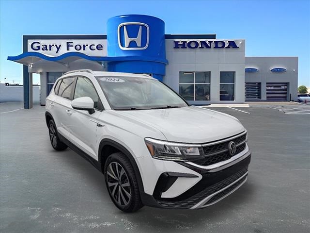 Vehicle image 2 of 22