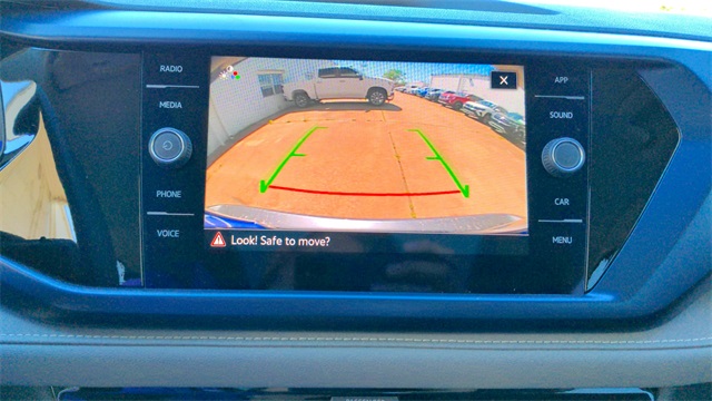 2024 Volkswagen Taos SE Image 17 of 24