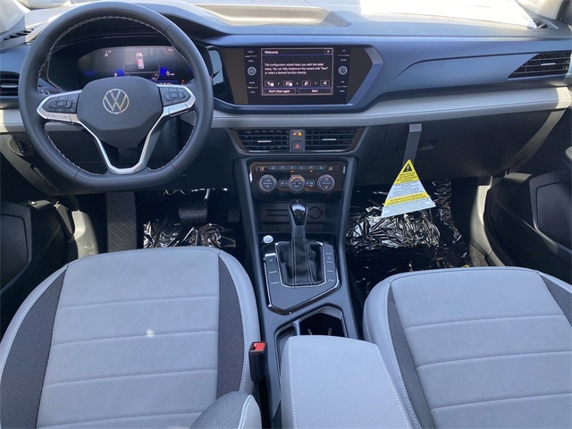 2024 Volkswagen Taos SE Image 9 of 24