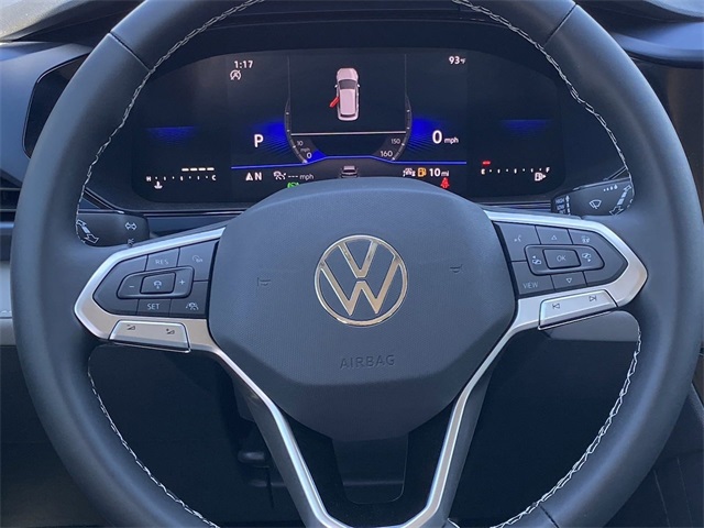 2024 Volkswagen Taos SE Image 11 of 24
