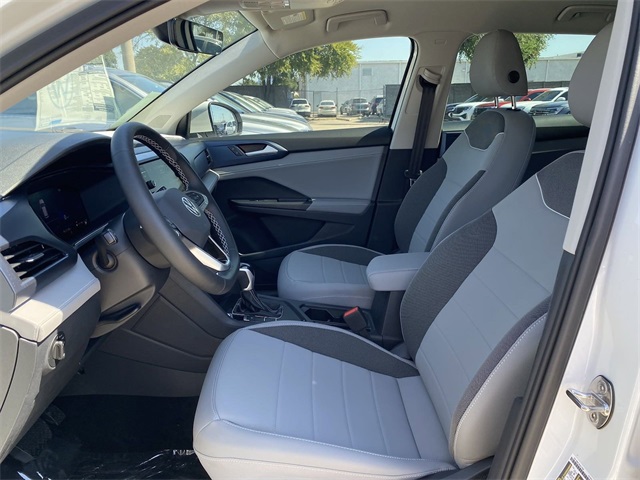 2024 Volkswagen Taos SE Image 22 of 24