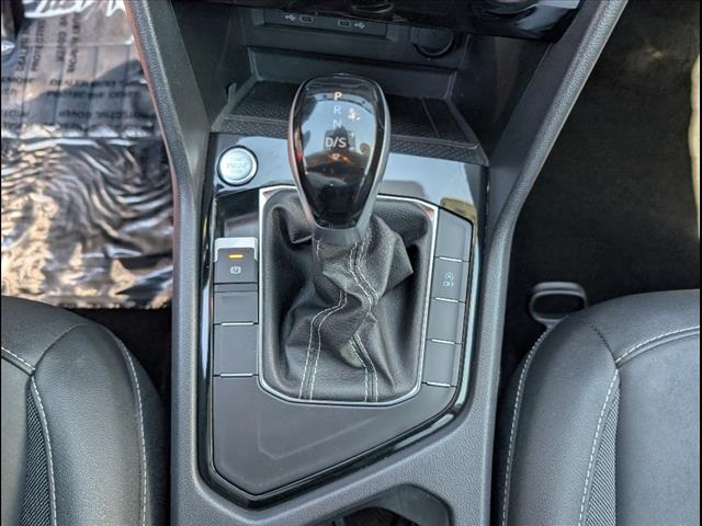 Vehicle image 13 of 23