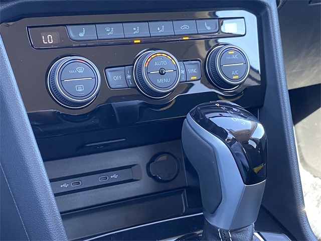 2024 Volkswagen Taos SE Image 18 of 24