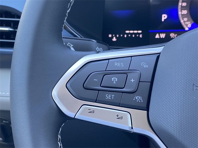 2024 Volkswagen Taos SE Image 11 of 24