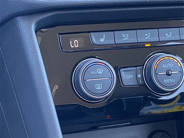 2024 Volkswagen Taos SE Image 19 of 24