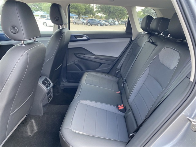 2024 Volkswagen Taos SE Image 23 of 24