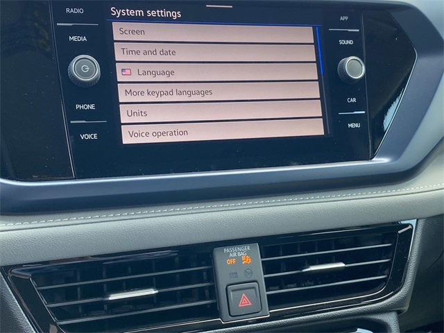 2024 Volkswagen Taos SE Image 16 of 24