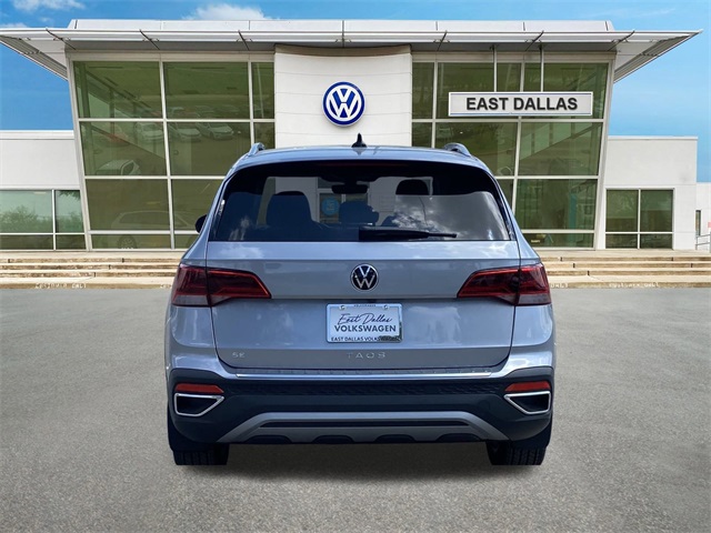 2024 Volkswagen Taos SE Image 6 of 24