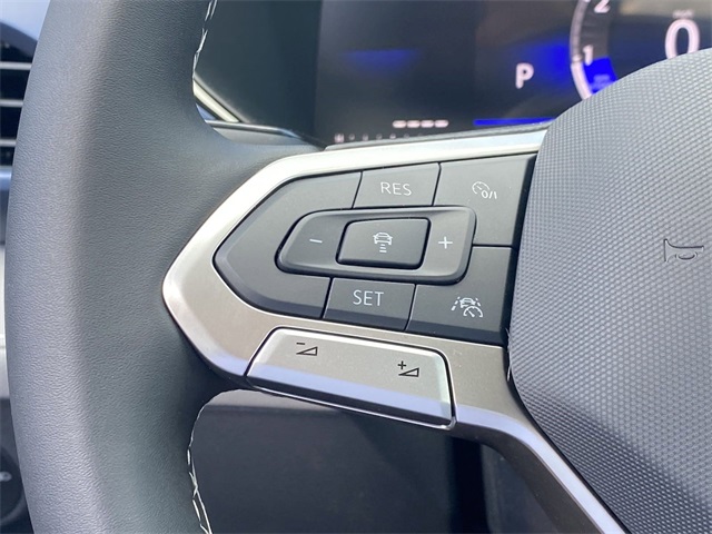 2024 Volkswagen Taos SE Image 12 of 24