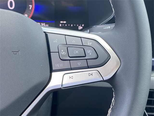 2024 Volkswagen Taos SE Image 13 of 24