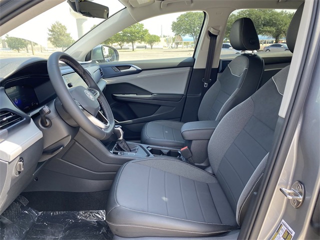 2024 Volkswagen Taos SE Image 22 of 24