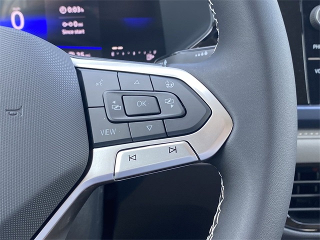2024 Volkswagen Taos SE Image 12 of 24