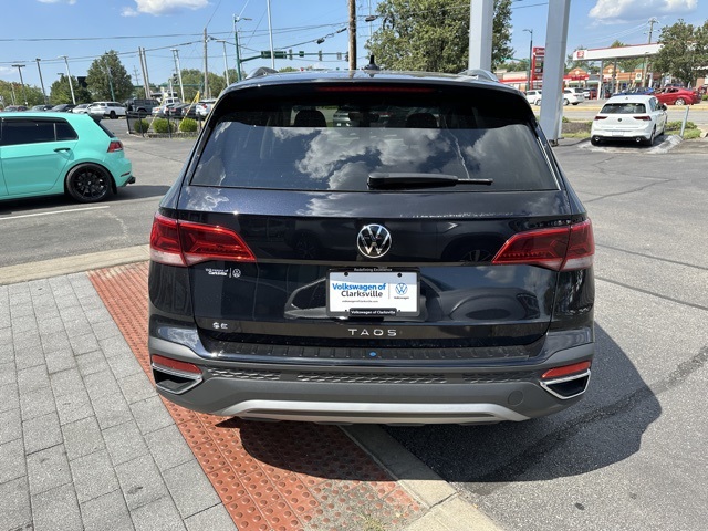 Vehicle image 6 of 30