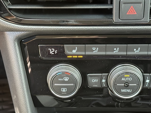 Vehicle image 24 of 30