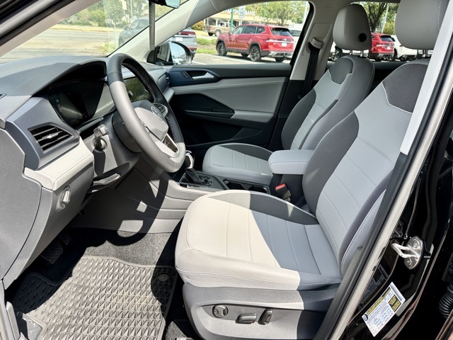 Vehicle image 12 of 30