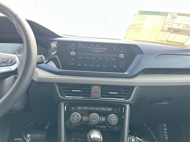 Vehicle image 43 of 47