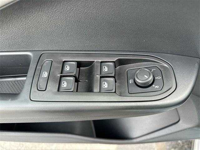 Vehicle image 36 of 47