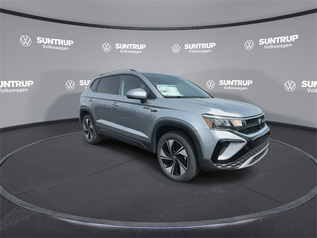 Vehicle image 10 of 47