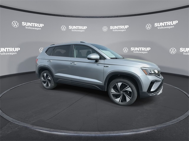Vehicle image 13 of 47