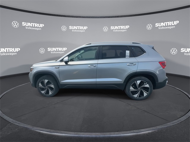 Vehicle image 31 of 47