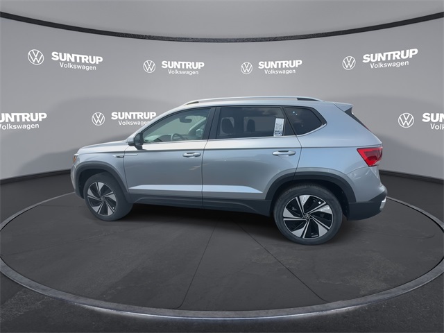 Vehicle image 29 of 47