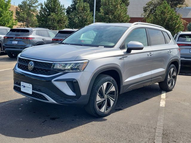 2024 Volkswagen Taos SE Image 2 of 26