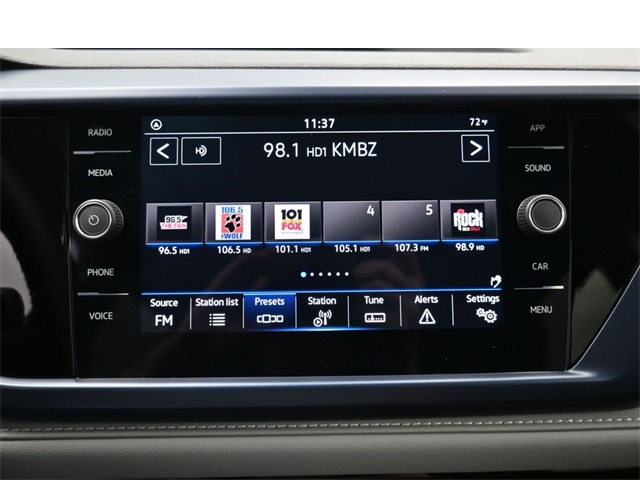 Vehicle image 20 of 36