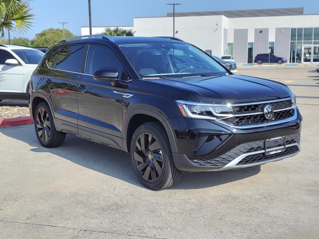 Vehicle image 5 of 21