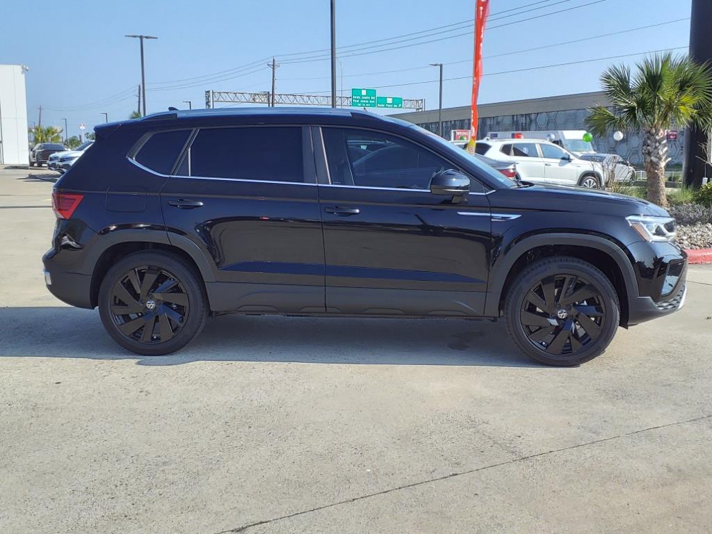 Vehicle image 6 of 21