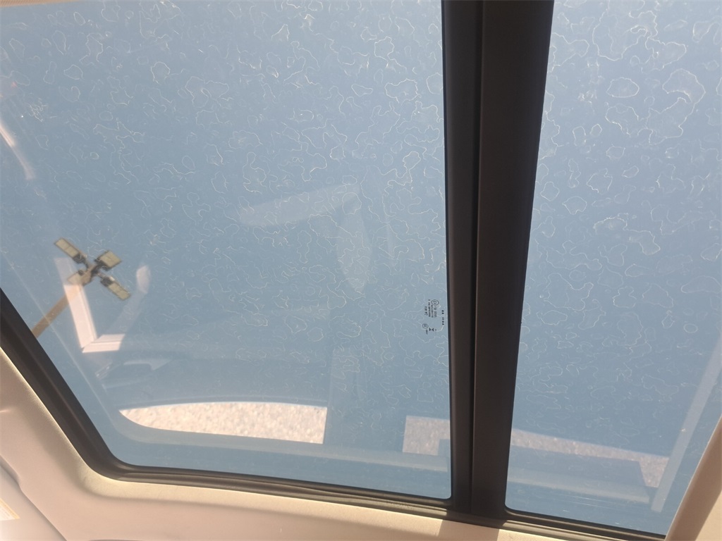 Vehicle image 22 of 30