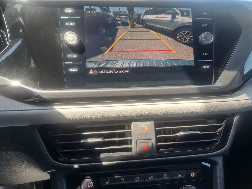 Vehicle image 11 of 30