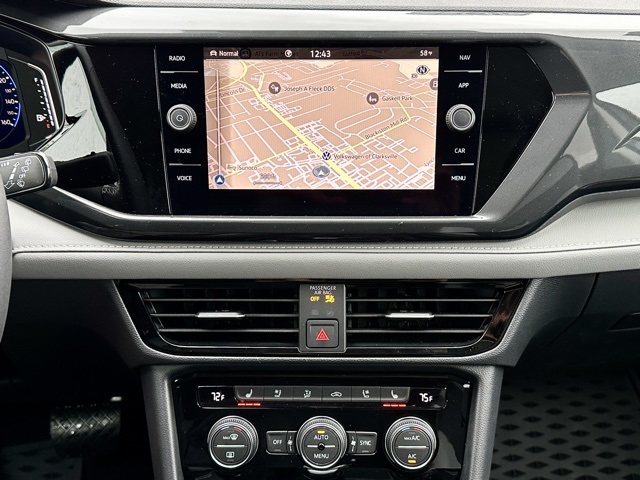 Vehicle image 22 of 33