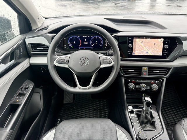 Vehicle image 16 of 33