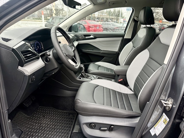 Vehicle image 12 of 33