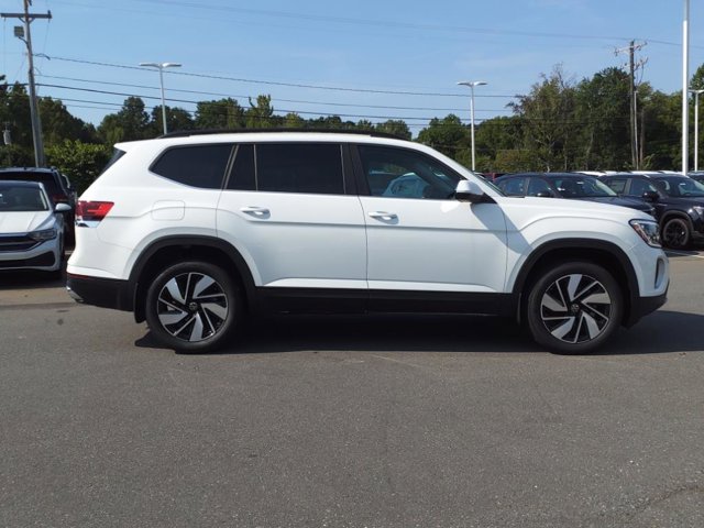 Vehicle image 4 of 31