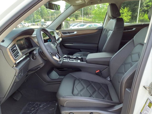 Vehicle image 9 of 31