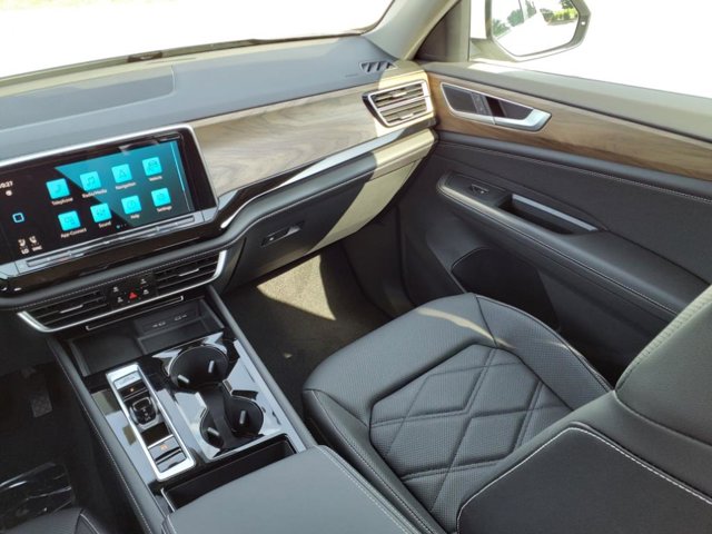 Vehicle image 29 of 31