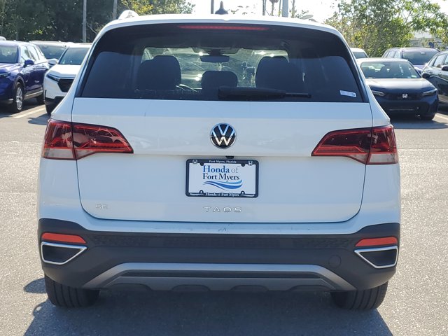 Vehicle image 7 of 32