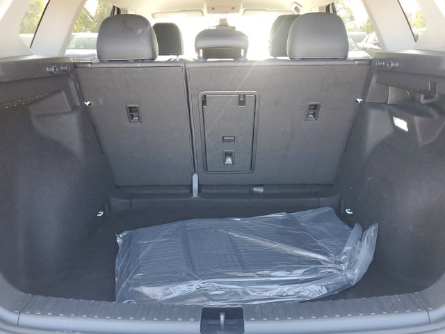 Vehicle image 14 of 32
