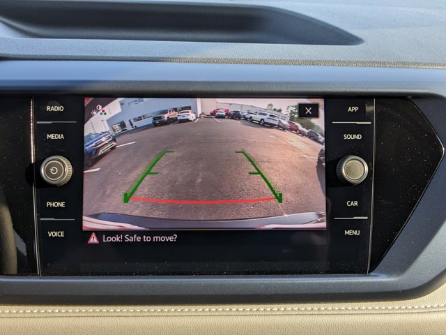 Vehicle image 25 of 26