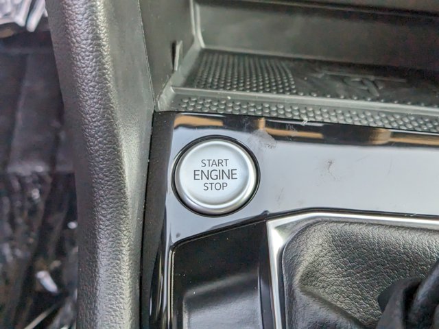 Vehicle image 20 of 26