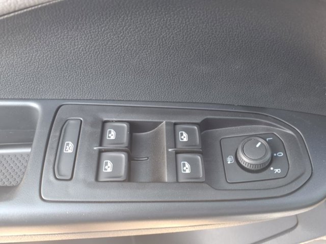 Vehicle image 10 of 25