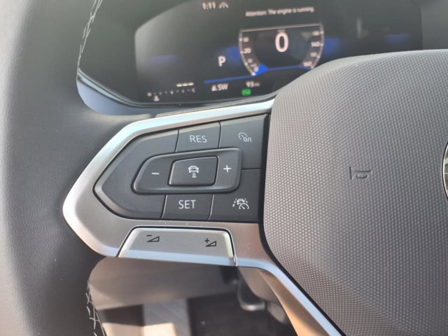 Vehicle image 17 of 25