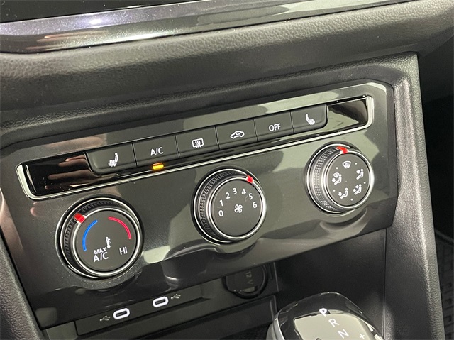 Vehicle image 12 of 25